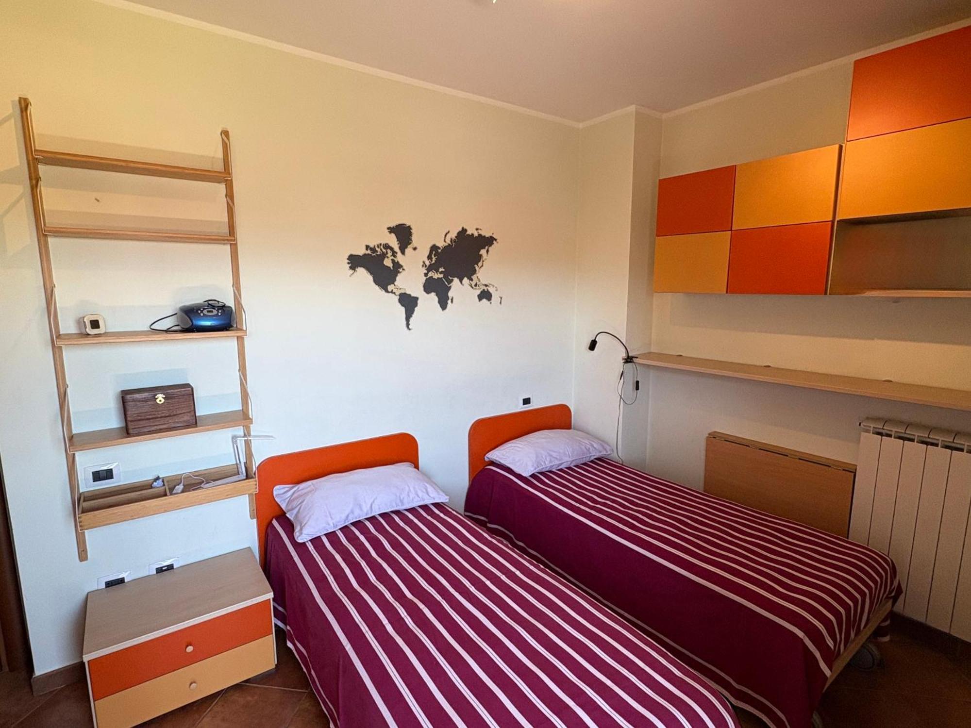 Casa Montessori Авеццано Экстерьер фото